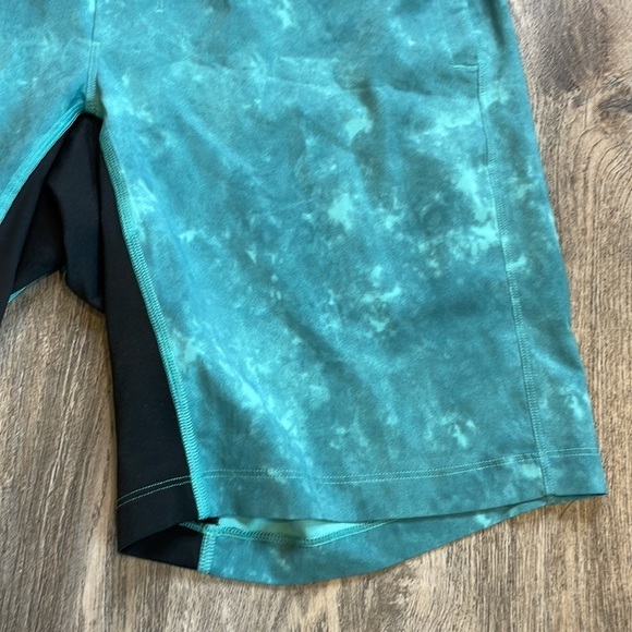 Lululemon athletica Mens T.H.E. Short 9”, no liner, size medium - Picture 4 of 12